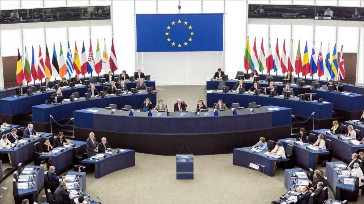 Το Ευρωπαϊκό Κοινοβούλιο ζητά πρωτοβουλίες για «αμοιβαία αποδεκτή λύση στο ζήτημα της ονομασίας» της ΠΓΔΜ